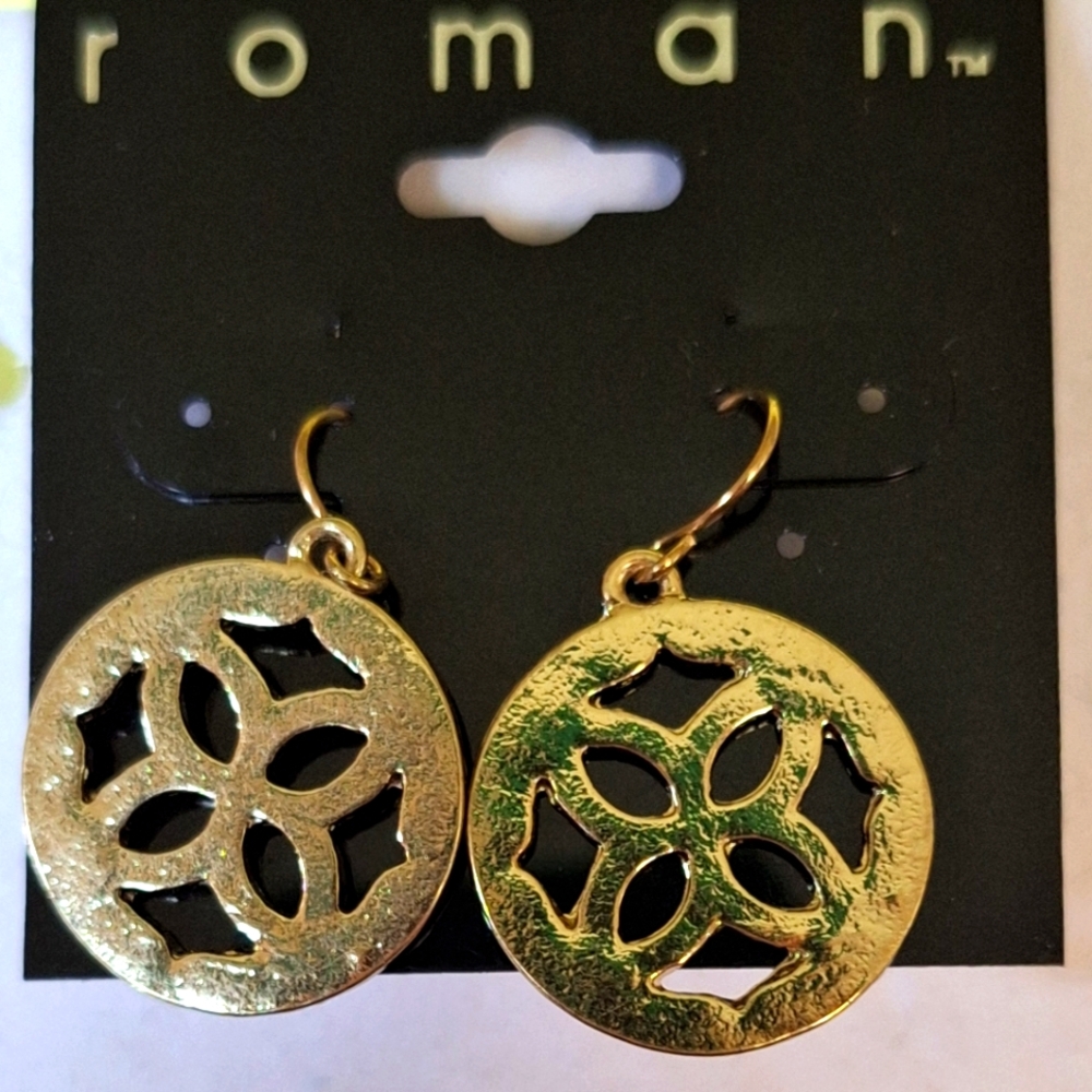Nwot  dangle earrings